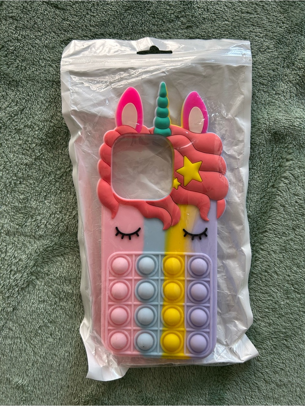 Unicorn Pop It Phone Case
Pink unicorn with rainbow mane and pop-it bubbles
#kaw